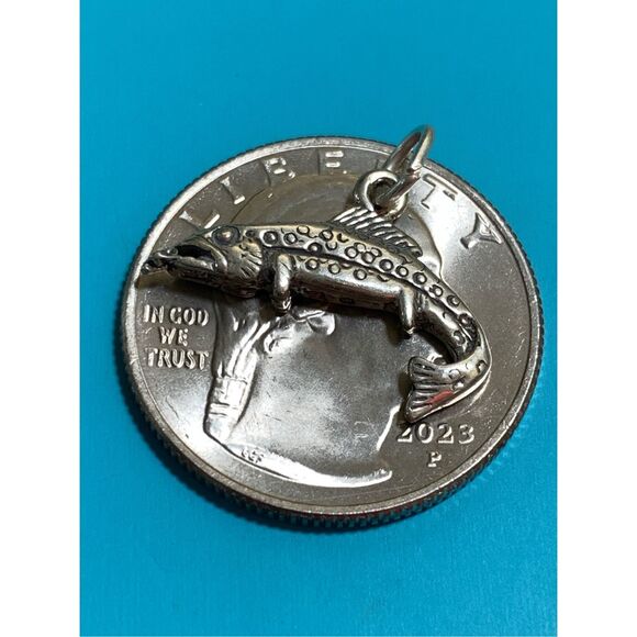 .925 Fish Trout Sterling Silver Jewelry Charm #sea life - Picture 3 of 4